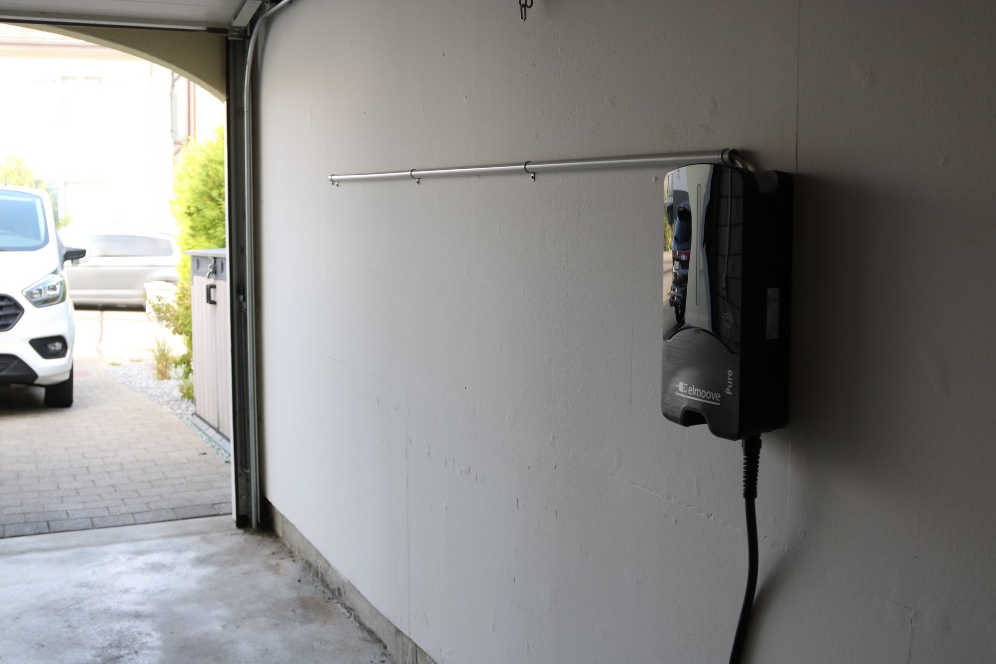 Webasto Ladestation Zuhause Einfamilienhaus Elektroauto aufladen
