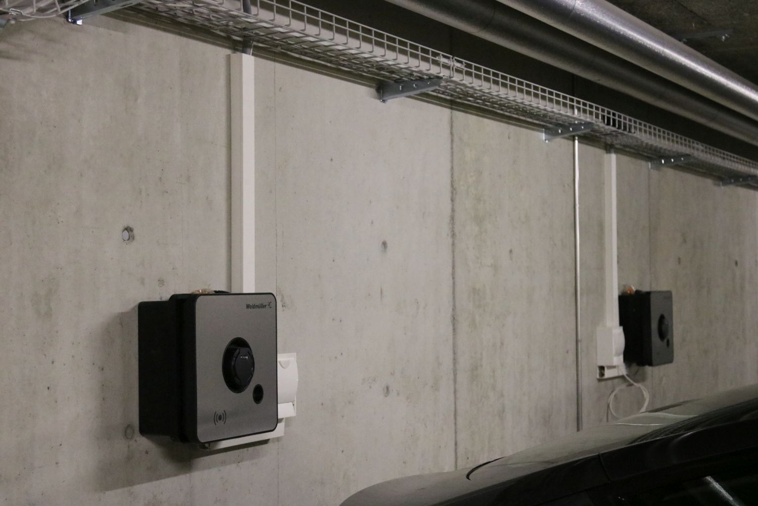 Elektroauto und E-Bike Ladestation Tiefgarage dynamisches Lastmanagement