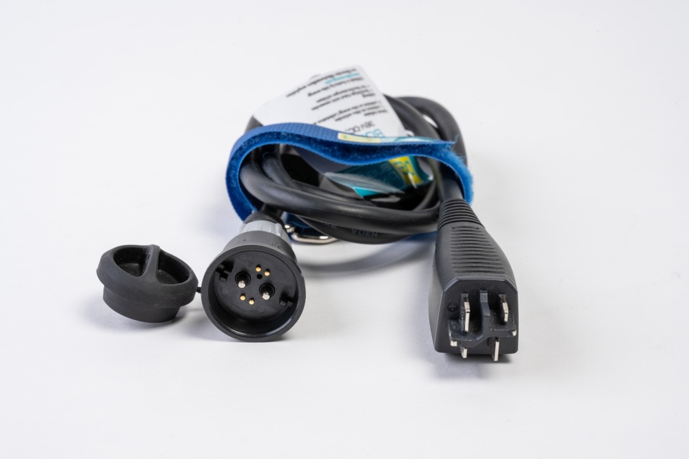 Bosch: E-Auto-Ladekabel mit integrierter Steuerungstechnik 